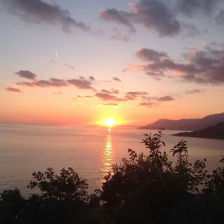 Oda ve Kahvaltı B&bilfortesulmare Ventimiglia