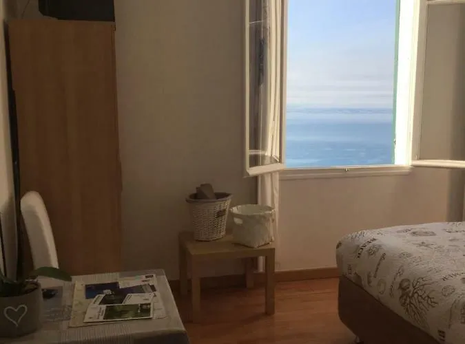 B&bilfortesulmare B&B 벤티밀리아