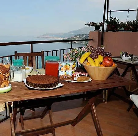 B&bilfortesulmare Bed & Breakfast *