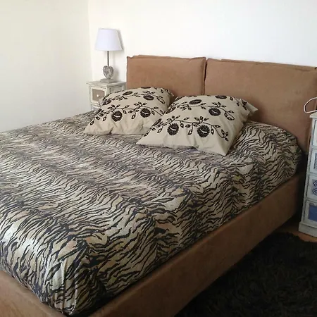 B&bilfortesulmare Bed & Breakfast