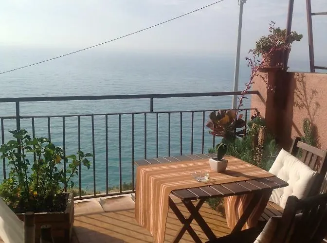 Alojamento de Acomodação e Pequeno-almoço B&bilfortesulmare